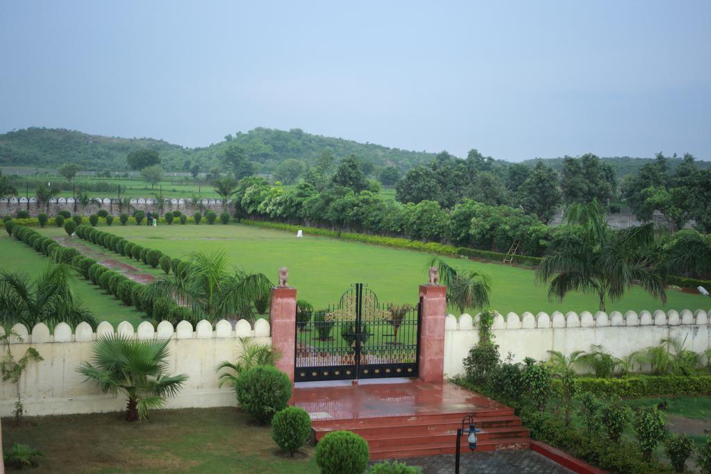 V Resorts Rajmahal Orchha Dış mekan fotoğraf